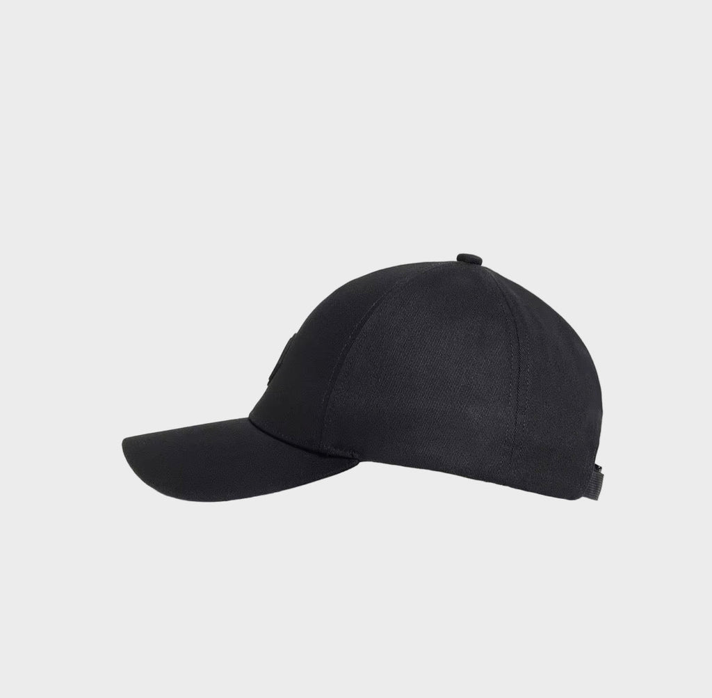 Guc** cap