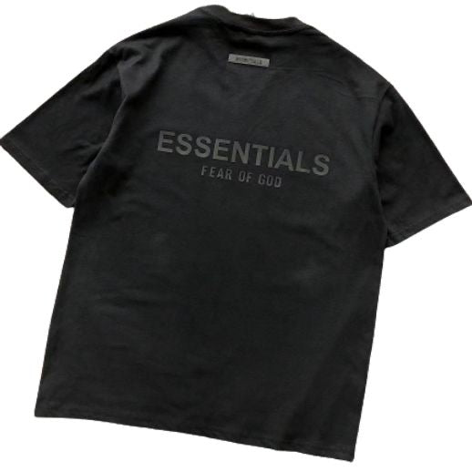 T-shirt Ess*nti*ls