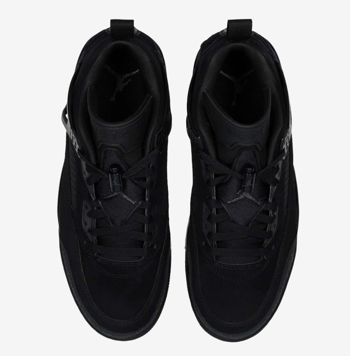 Jorda* 4 black cat
